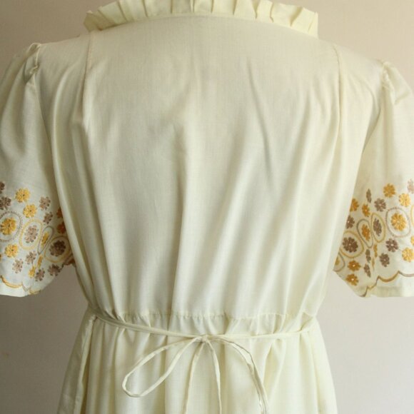 Vintage 1970s Dress, Yellow Embroidered Boho Maxidress with Empire Waist and Bow - Picture 9 of 10